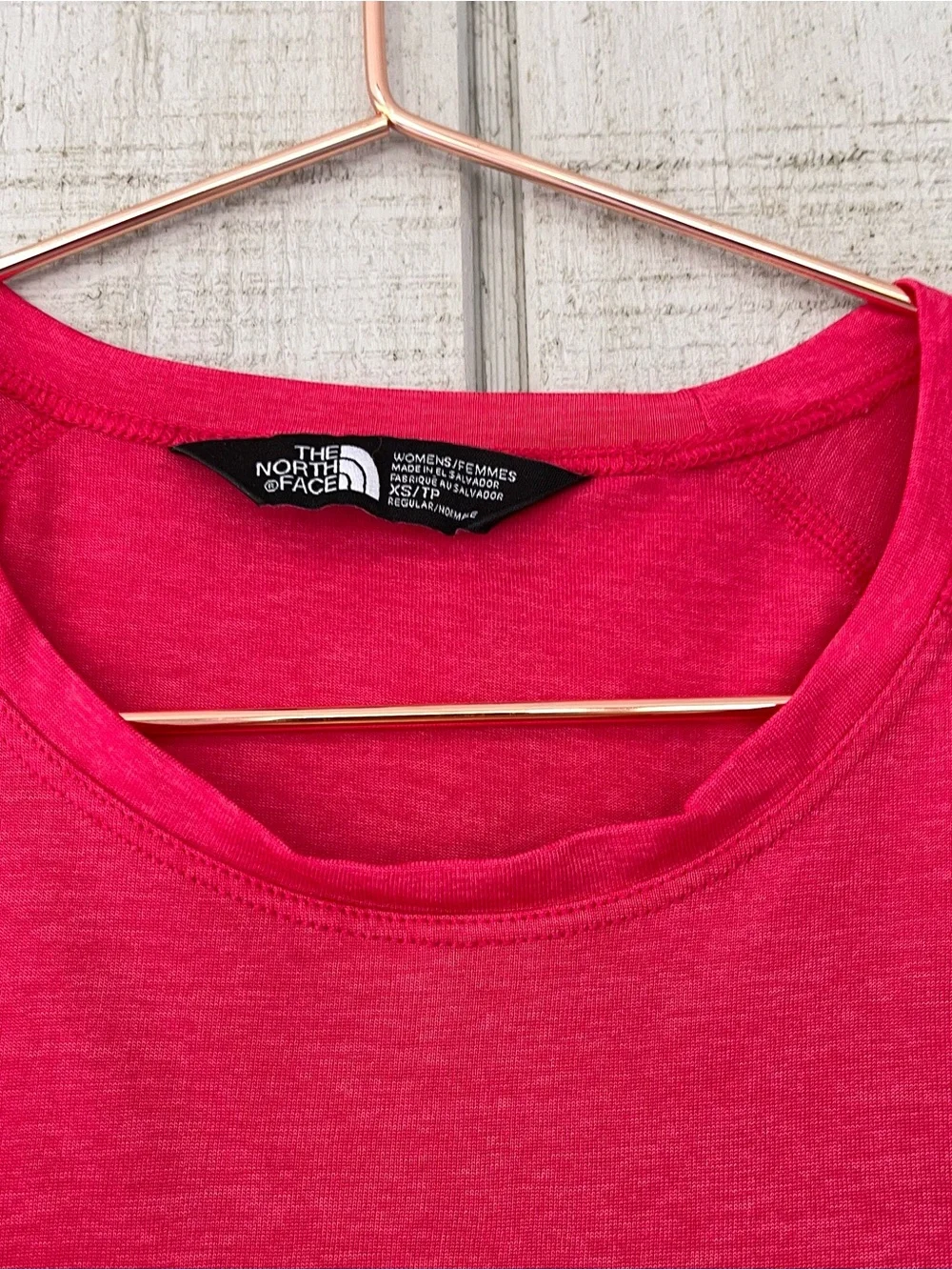 The North Face Hot Pink Athletic Short Sleeve Shirt XS - Picture 3 of 5